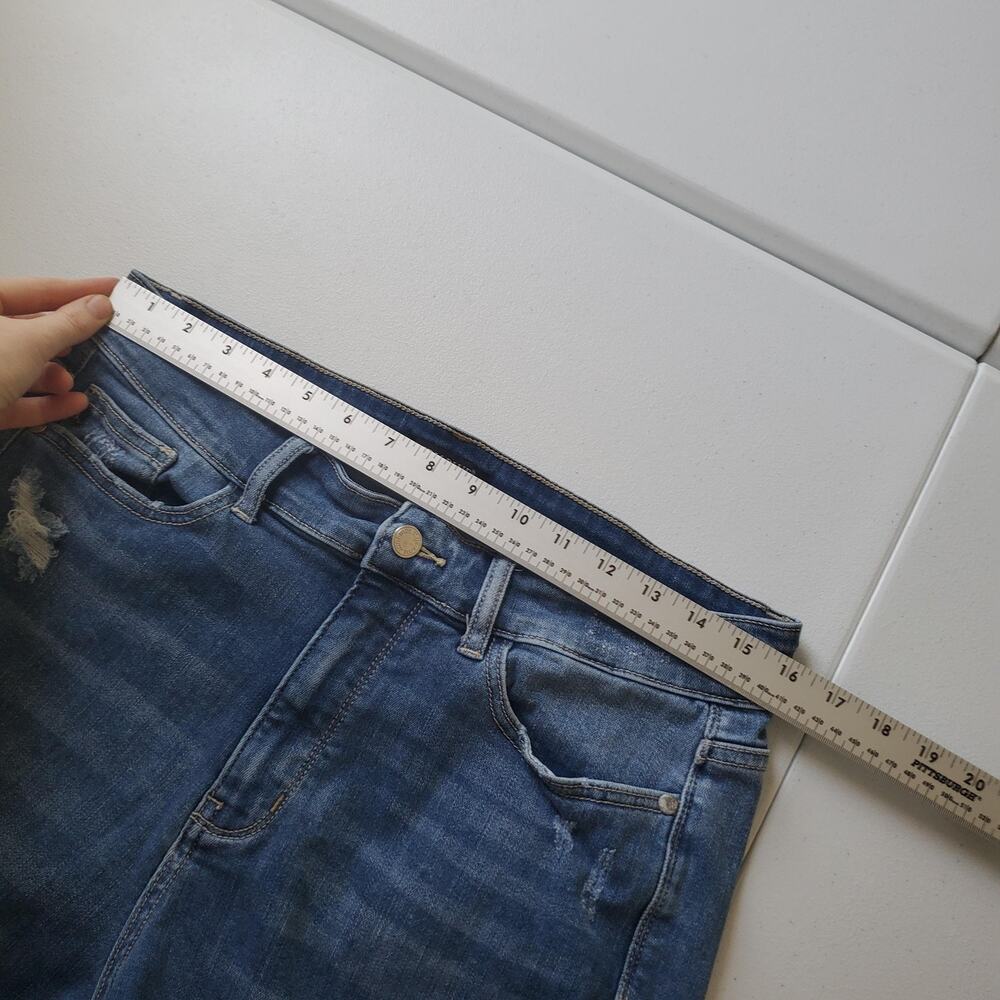 Judy Blue Shorts Womens 1XL Blue Boyfriend Distressed Stretch Denim Summer - Picture 6 of 9